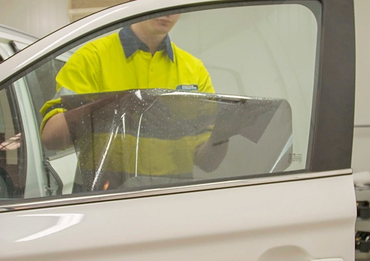 Get the benefits that mobile window tinting gives you